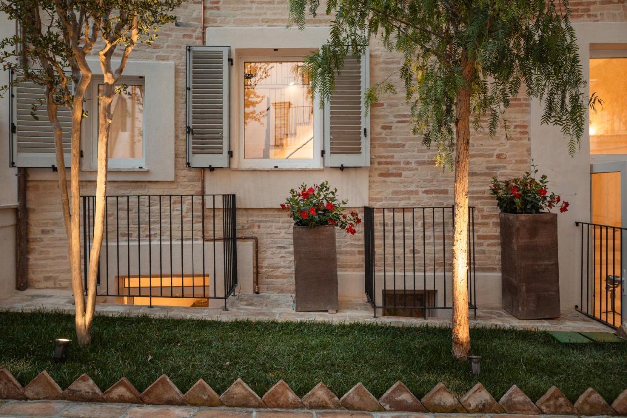Ognissanti Guesthouse & Suites Fermo Exterior foto